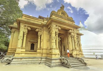 Kelaniya Temple